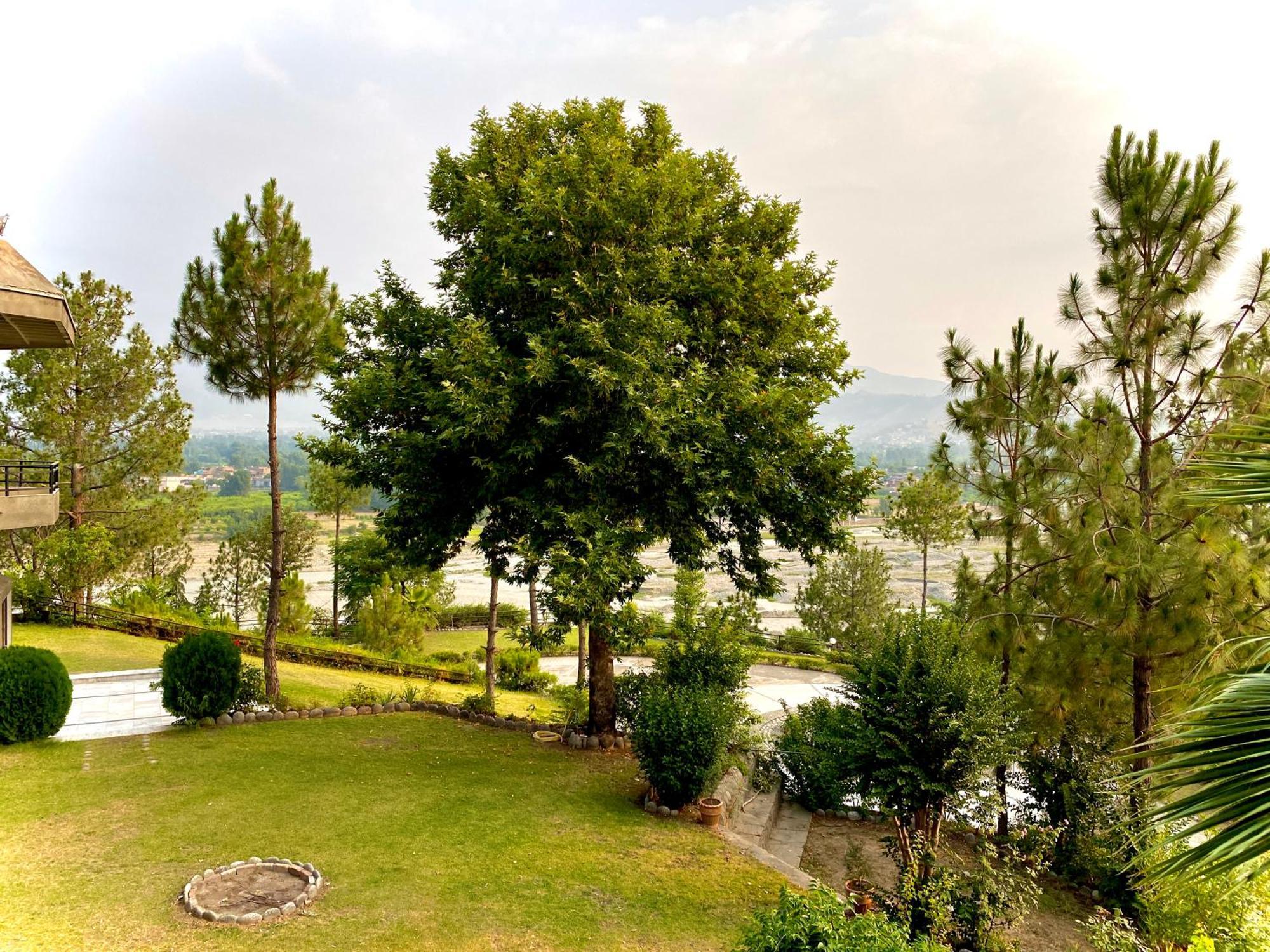 Rock City Resort Mingora Exterior foto