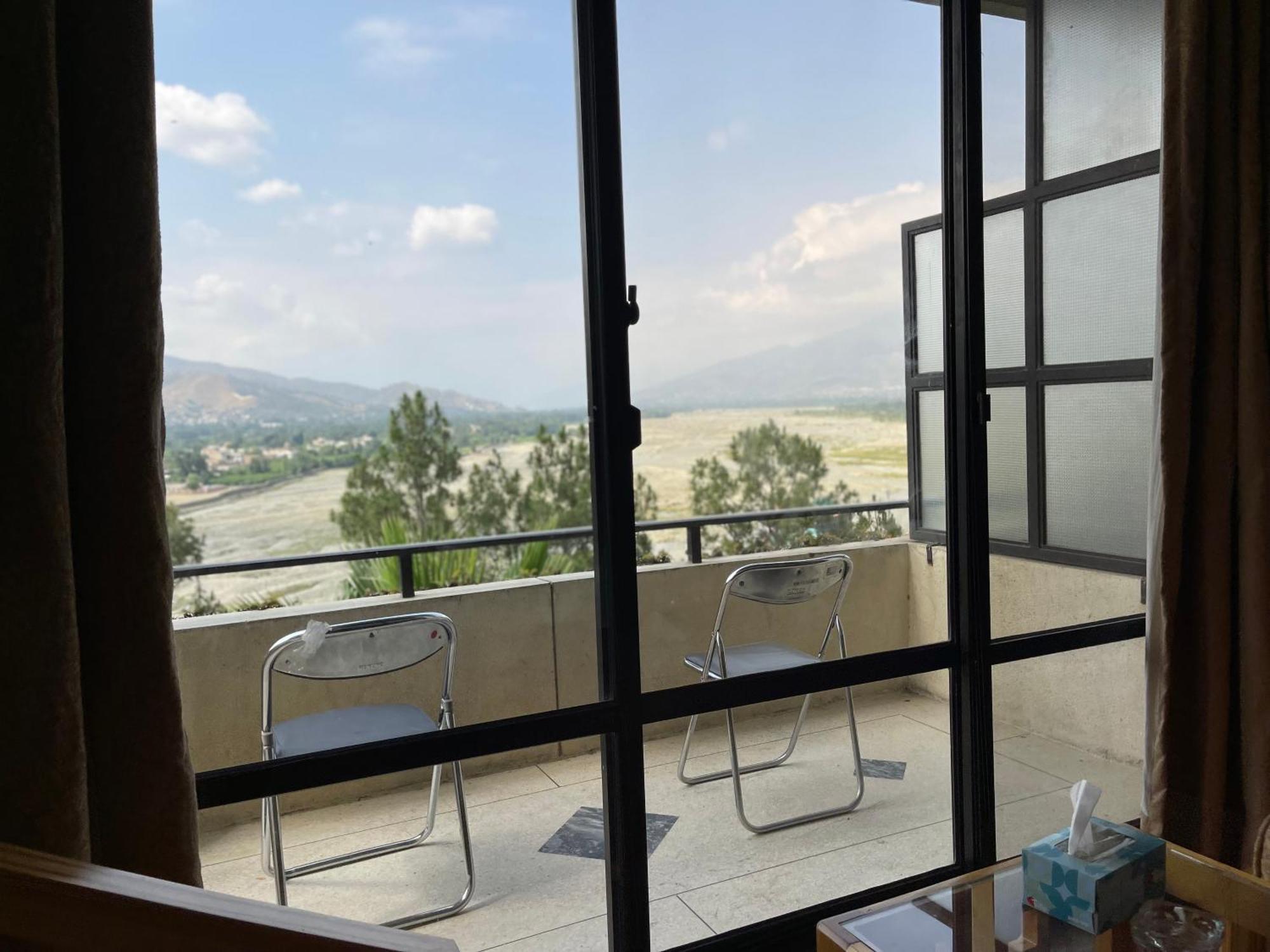 Rock City Resort Mingora Exterior foto